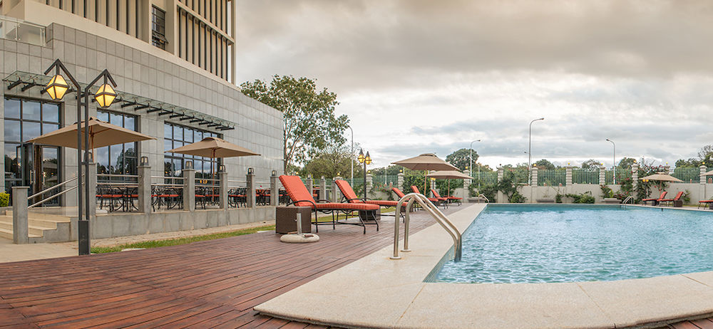 President Hotel At Umodzi Park Lilongwe Exteriör bild